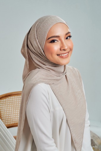 FIRA Bawal Lazy in Wheat